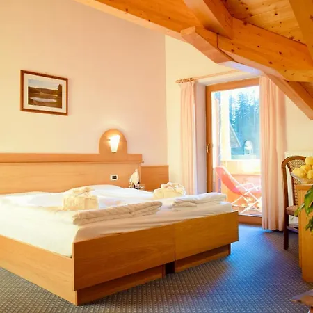 Hotel Waldheim Sarnonico