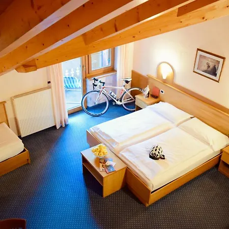 Hotel Waldheim Sarnonico