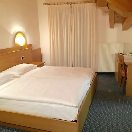 Hotel Waldheim 3*