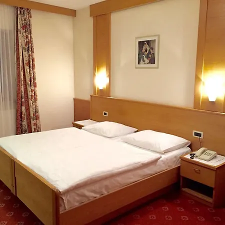 Hotel Waldheim 3*